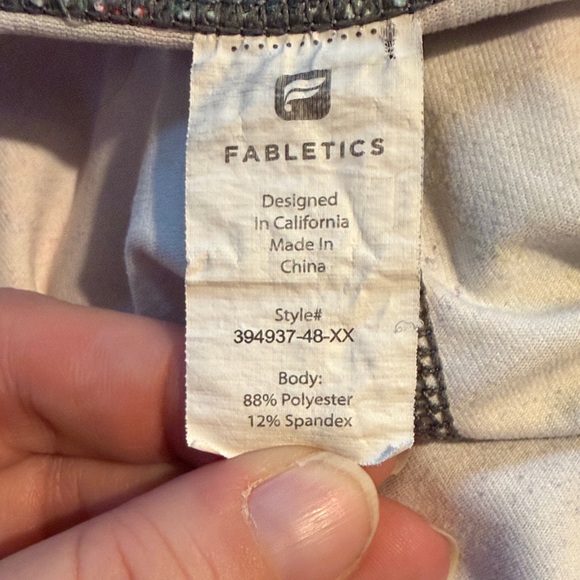 Fabletics Colorful Chevron Pattern Capris - Picture 5 of 6